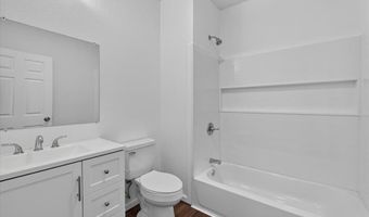 2720 Walnut St, Alton, IL 62002