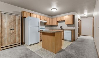 3325 N CASALOMA Dr 39, Appleton, WI 54913