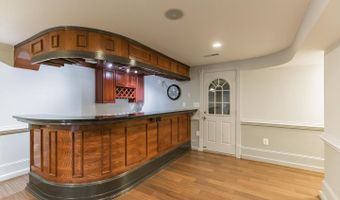 5823 GOLDSBORO Rd, Bethesda, MD 20817