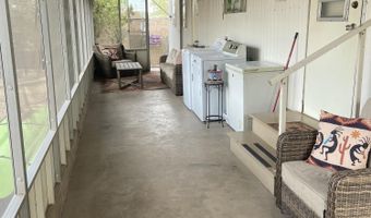 557 E Hillcrest Dr, Benson, AZ 85602