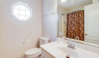 9249 Taylor Dr, Biloxi, MS 39532