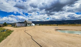 101 Sixty Ln, Cascade, ID 83611