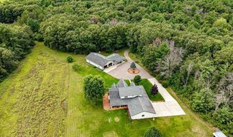 1647 Cottonville Ave, Arkdale, WI 54613