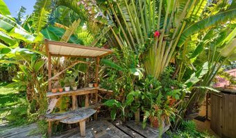 7953 Hana Hwy, Haiku, HI 96708