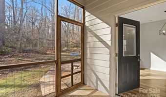 24 Lower Grassy Branch Rd, Asheville, NC 28805