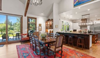 13544 River Run Loop, Bigfork, MT 59911
