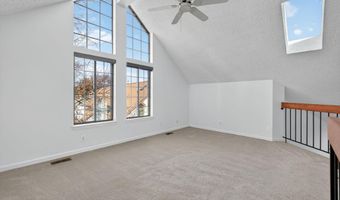 6017- F CURTIER Dr F, Alexandria, VA 22310