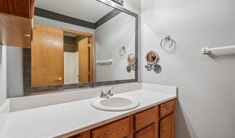 1517 SE Delaware Ave 2, Ankeny, IA 50021