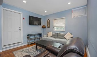 15 Bingham Pl, Amityville, NY 11701