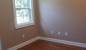 7217 AUBURN St, Annandale, VA 22003
