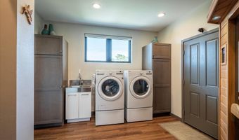 1342 11TH St, Bandon, OR 97411