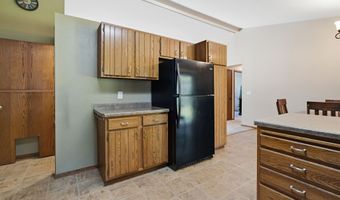 2025 W HARVEST Dr, Appleton, WI 54914