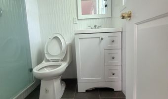 696 A Ave E 2, Bayonne, NJ 07002