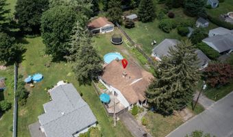 16 Cindy Ln, Bethel, CT 06801