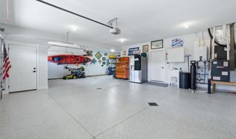 1816 Golfview Dr, Auburn, IN 46706