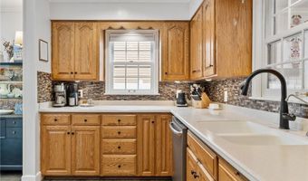 1009 9th St NW, Austin, MN 55912