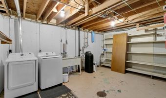 1210 Acewood Blvd, Madison, WI 53716