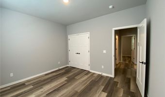 6 Baker Dr, Bella Vista, AR 72715