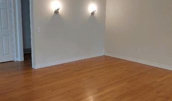 481 Village Oak Ct, Ann Arbor, MI 48103