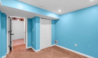 316 Seaman Ave, Beachwood, NJ 08722