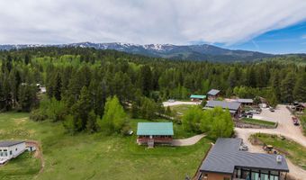 31 PINE HOLLOW Ct, Alpine, WY 83128