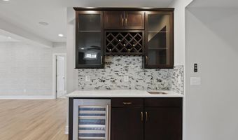 23369 WALKING WOODS Ln, Aldie, VA 20105