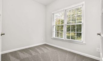 3425 Kingsland Cir, Berkeley Lake, GA 30096