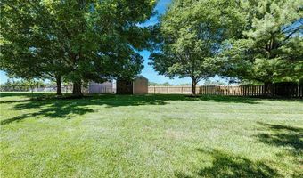 17713 157th Ter, Basehor, KS 66012