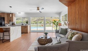 6847 Niumalu Loop, Honolulu, HI 96825