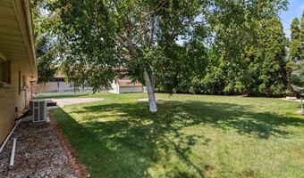 630 W CAPITOL Dr, Appleton, WI 54911