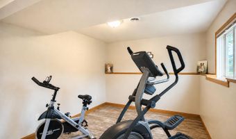 705 SW 13th Ave, Aberdeen, SD 57401