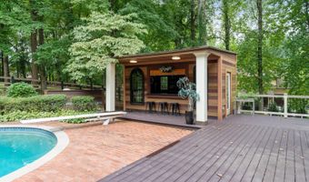 10813 LOCKLAND Rd, Potomac, MD 20854