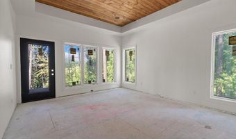 33542 Westview Dr, Bigfork, MT 59911