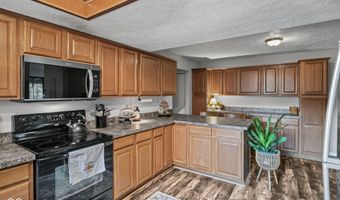 640 Blossom Dr, Avon, IN 46123