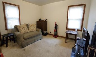 211 E 2nd St, Albert Lea, MN 56007