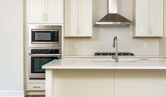 43011 Debonair Ter, Ashburn, VA 20148