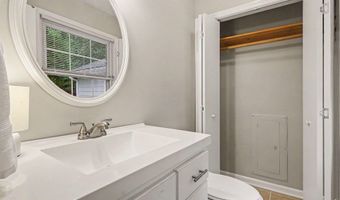 9208 Holly Springs Rd, Apex, NC 27539