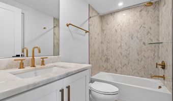 861 N MANCHESTER St, Arlington, VA 22205