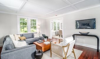 27 Obtuse Rd S, Brookfield, CT 06804