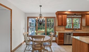 8906 138th Street Ct, Apple Valley, MN 55124