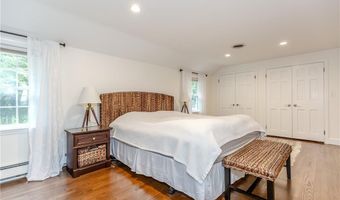 7 White Birch Rd, Cranston, RI 02920
