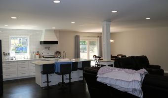 6 Greenfield Dr, Ansonia, CT 06401