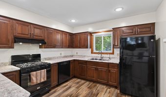 6043 Kalland Dr NE, Albertville, MN 55301
