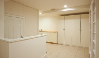 5306 ALBEMARLE St, Bethesda, MD 20816