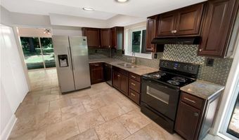6371 Hawthorne Ter, Peachtree Corners, GA 30092