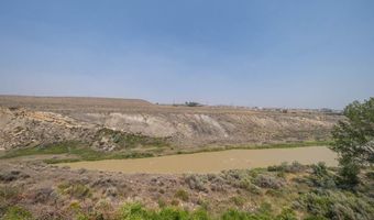 925 River View Dr, Cody, WY 82414