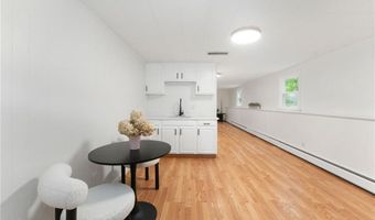 153 Vineyard Ave, Cumberland, RI 02864