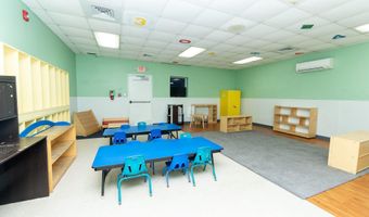 890 Vee St, Biloxi, MS 39532