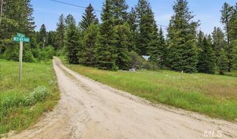 2 Cub Trl, Cascade, ID 83611