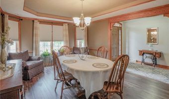 2641 Topflite Dr, Akron, OH 44312